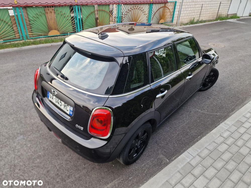 MINI ONE Essential Trim - 35