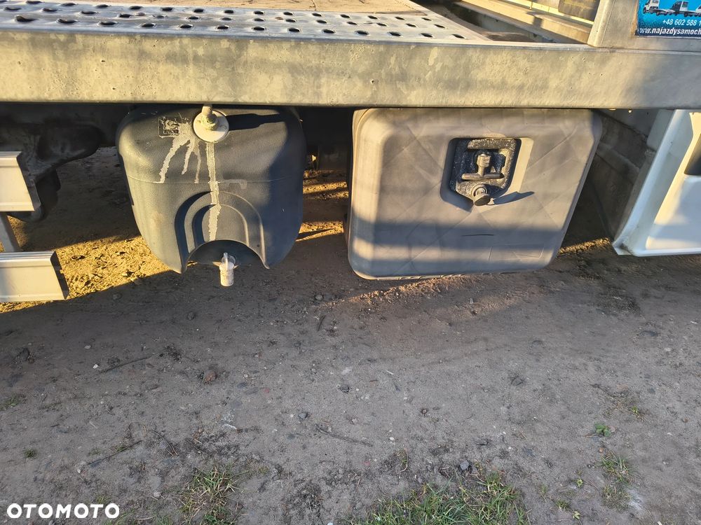 Mercedes-Benz Sprinter - 17