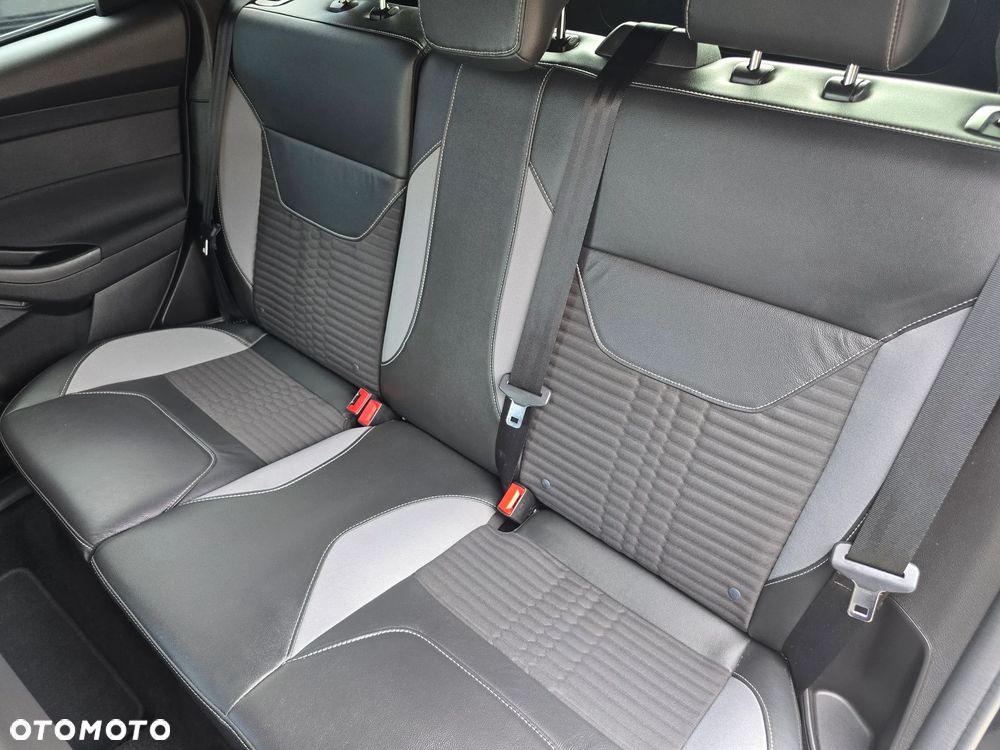 Ford Focus - 13