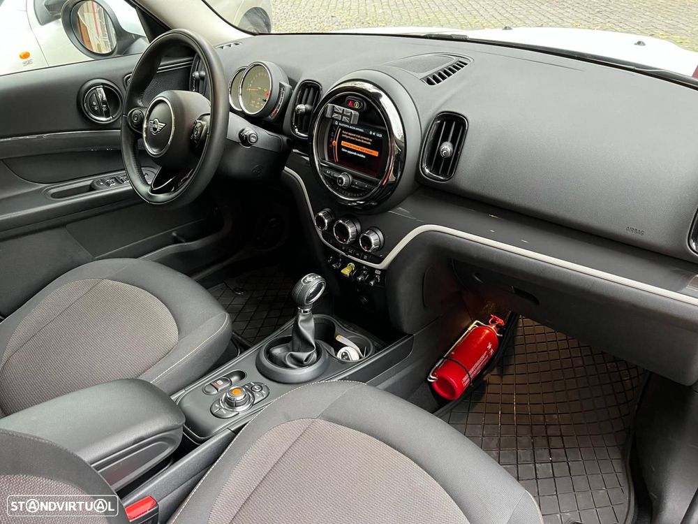MINI Countryman Cooper SE ALL4 Auto - 15