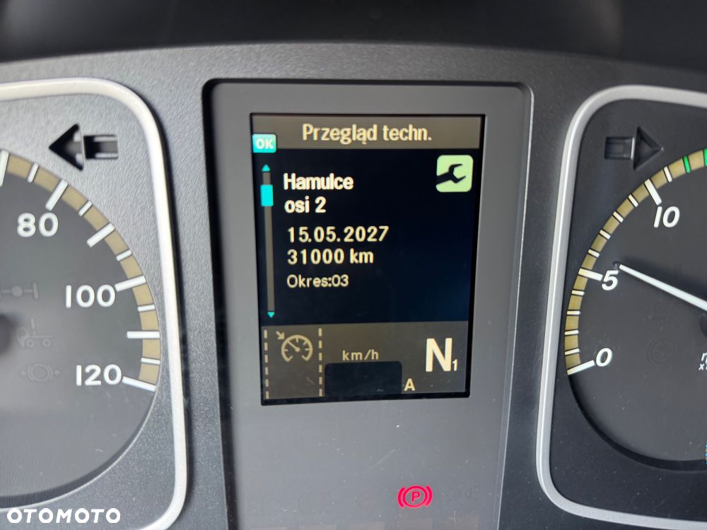 Mercedes-Benz - 19