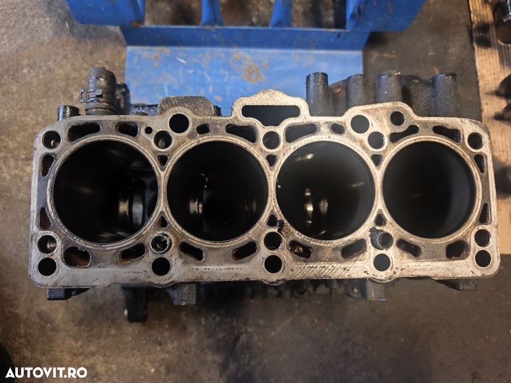 Bloc motor BMP 2.0 tdi 103 kw 140 cp Volkswagen Passat B6 2005-2010 - 4