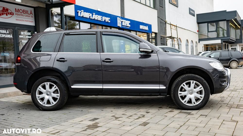 Volkswagen Touareg - 2