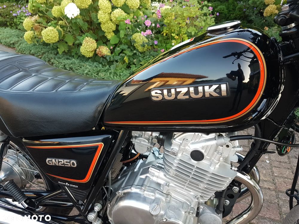 Suzuki GN - 10