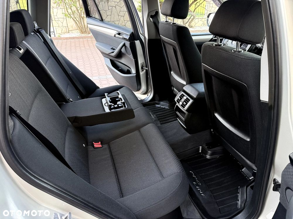 BMW X3 xDrive20d - 13