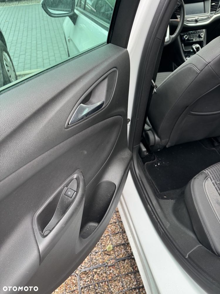 Opel Astra 1.2 T Elegance S&S - 7