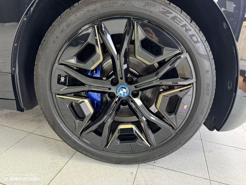 BMW iX xDrive 40 Pack Desportivo - 6
