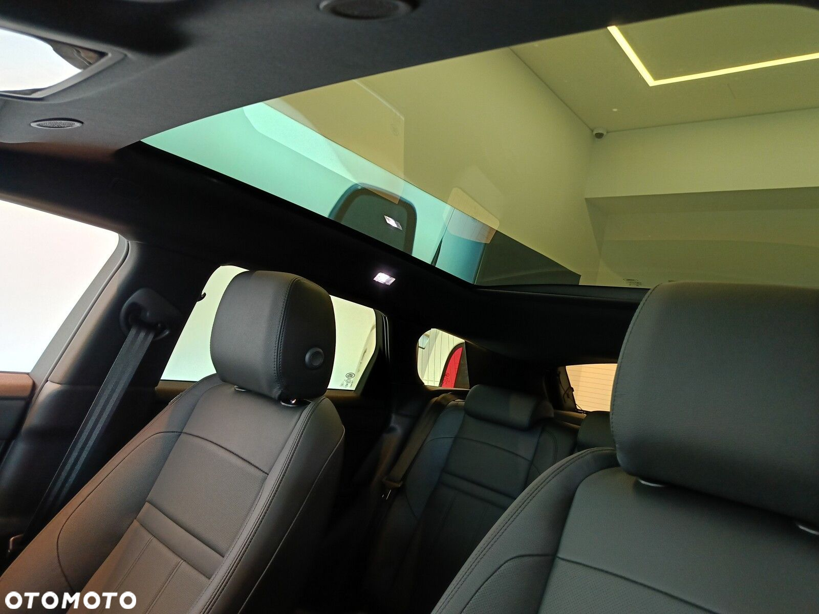 Land Rover Range Rover Evoque - 15