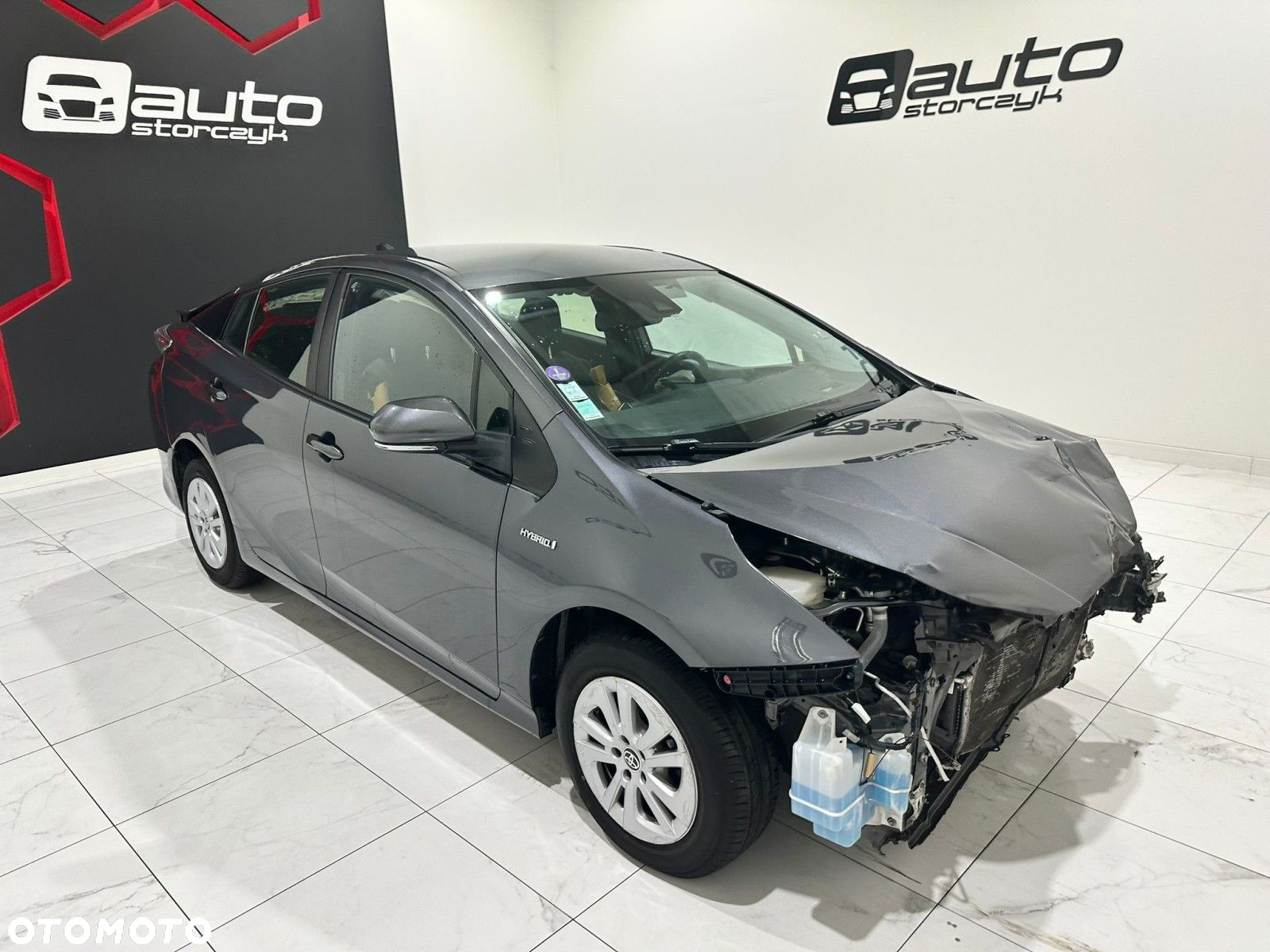 Toyota Prius - 17