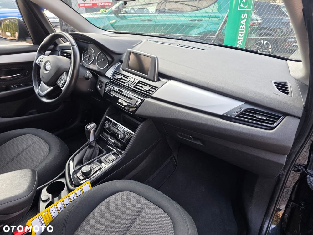 BMW Seria 2 218i - 19