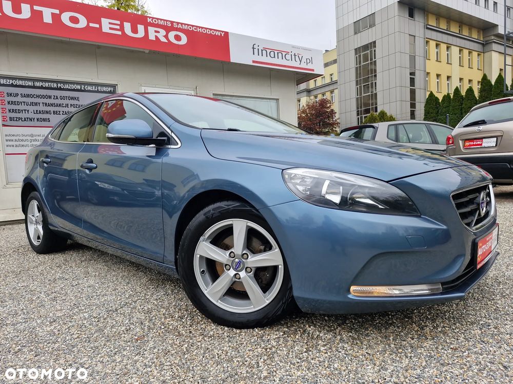 Volvo V40 D2 Momentum - 10