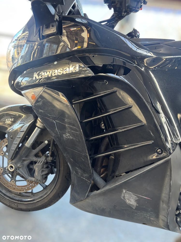 Kawasaki GTR - 8