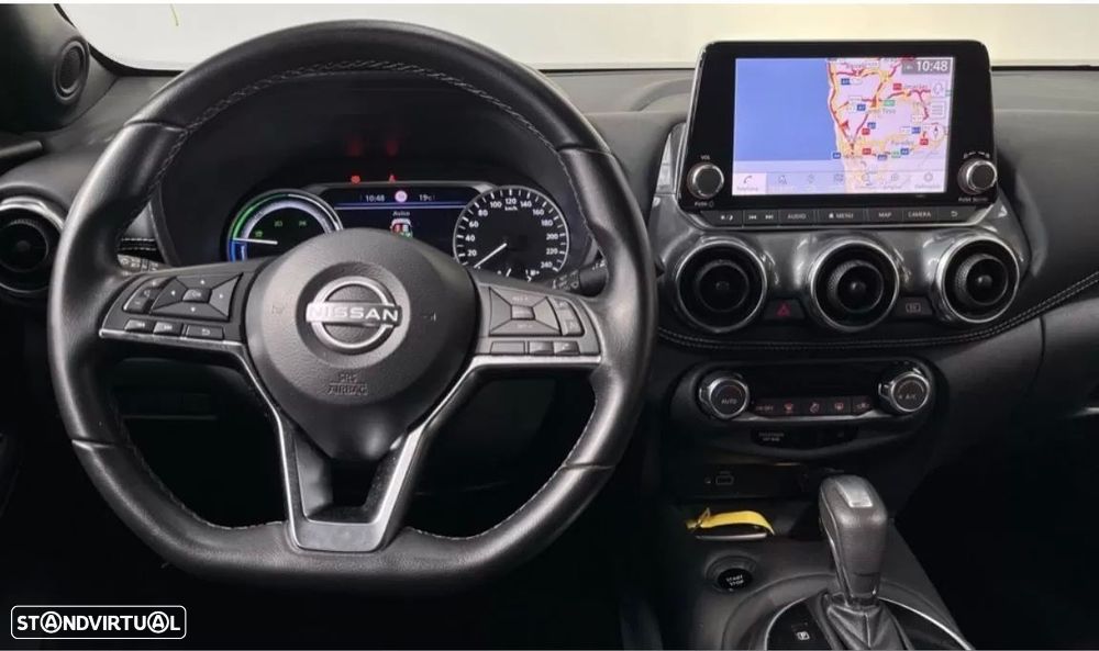 Nissan Juke 1.6 Hybrid N-Connecta Two Tone - 12