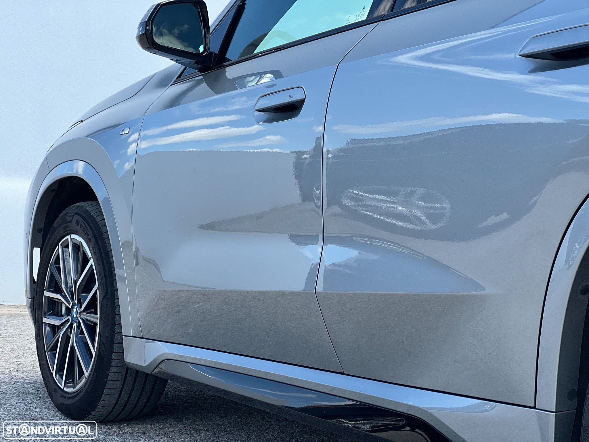 BMW iX1 xDrive30 M Sport Pack - 23