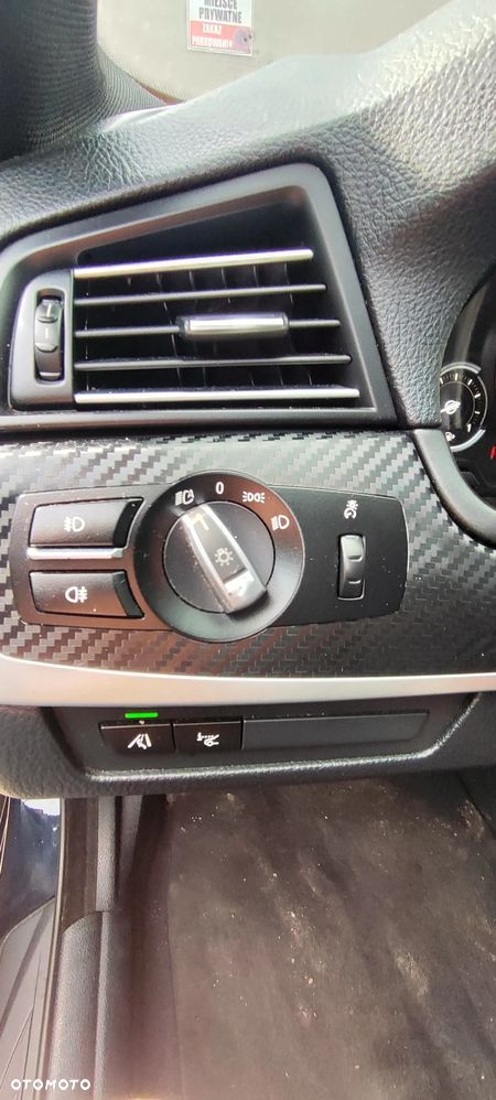 BMW Seria 5 528i Sport-Aut - 14