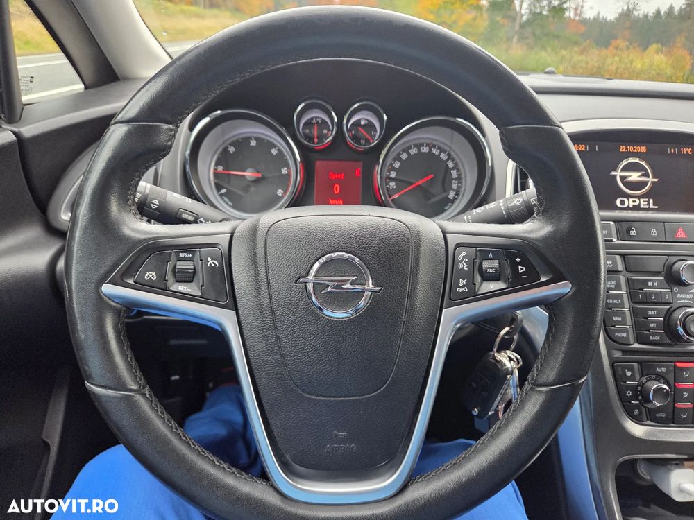 Opel Astra 2.0 CDTI DPF Automatik Innovation - 9