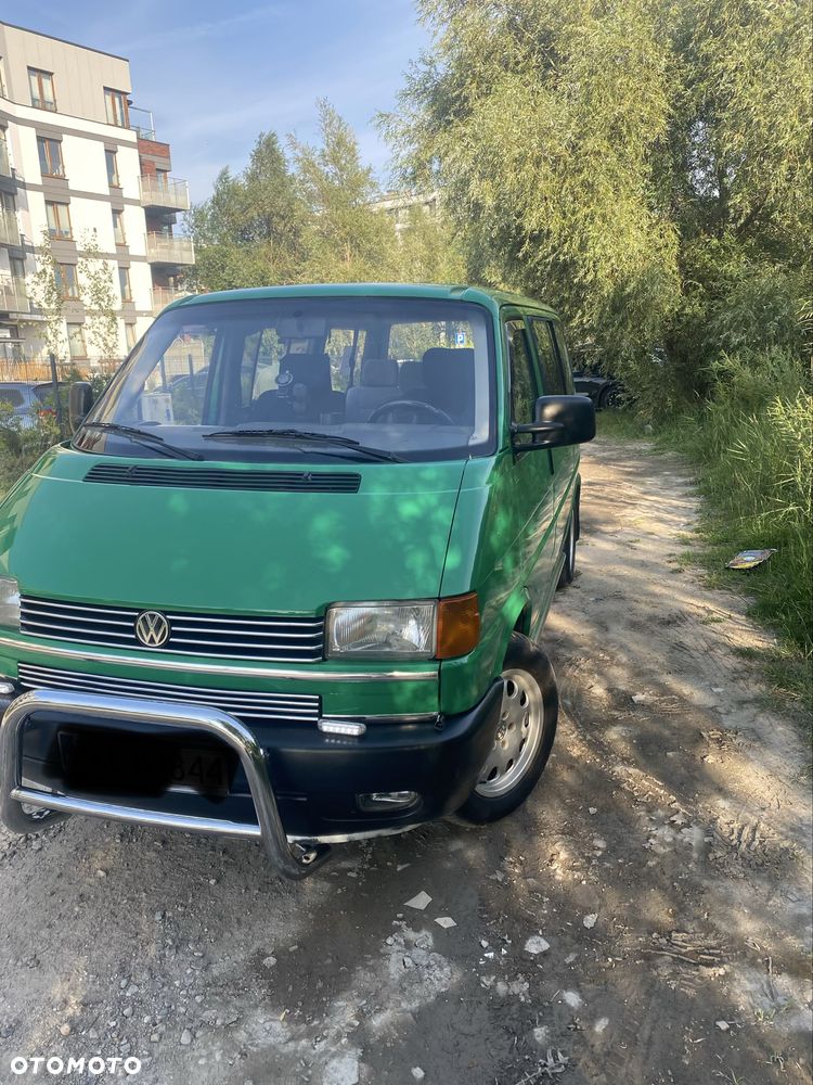 Volkswagen Transporter - 1