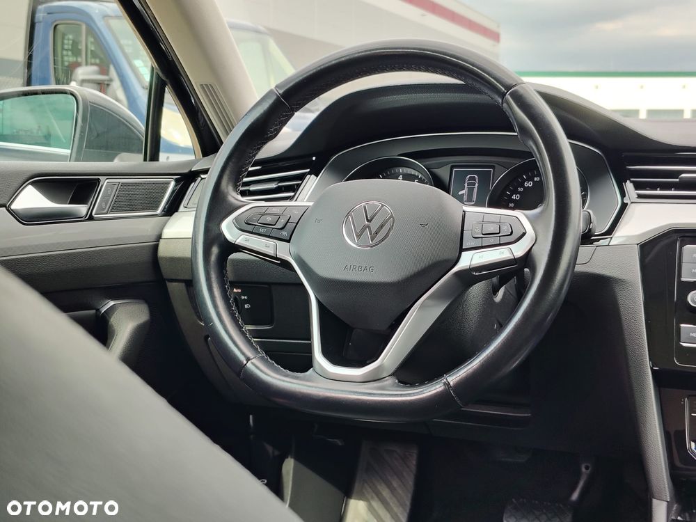 Volkswagen Passat 2.0 TSI Business DSG - 17
