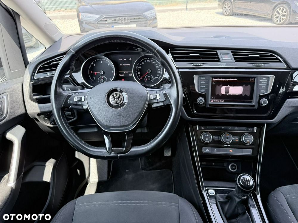 Volkswagen Touran 1.6 TDI BMT Comfortline - 5
