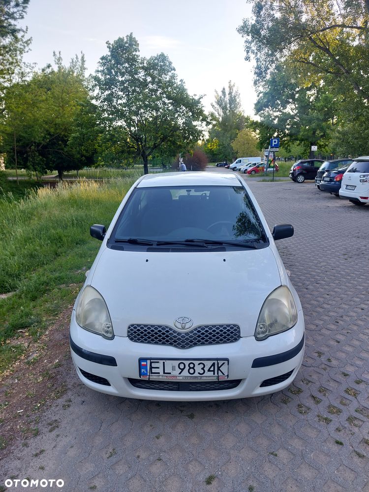 Toyota Yaris 1.0 Terra - 3