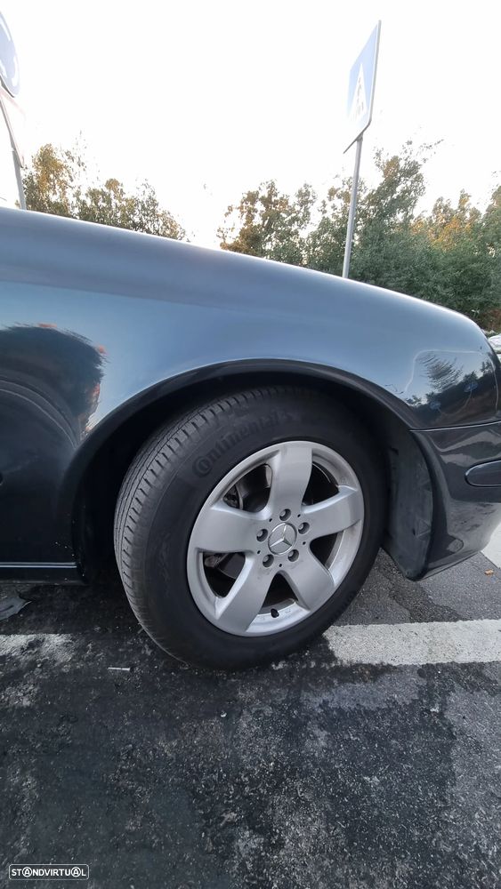 Mercedes-Benz E 220 - 12