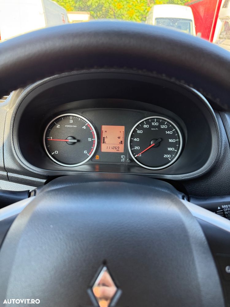 Mitsubishi L200 Double Cab M/T Intense - 39
