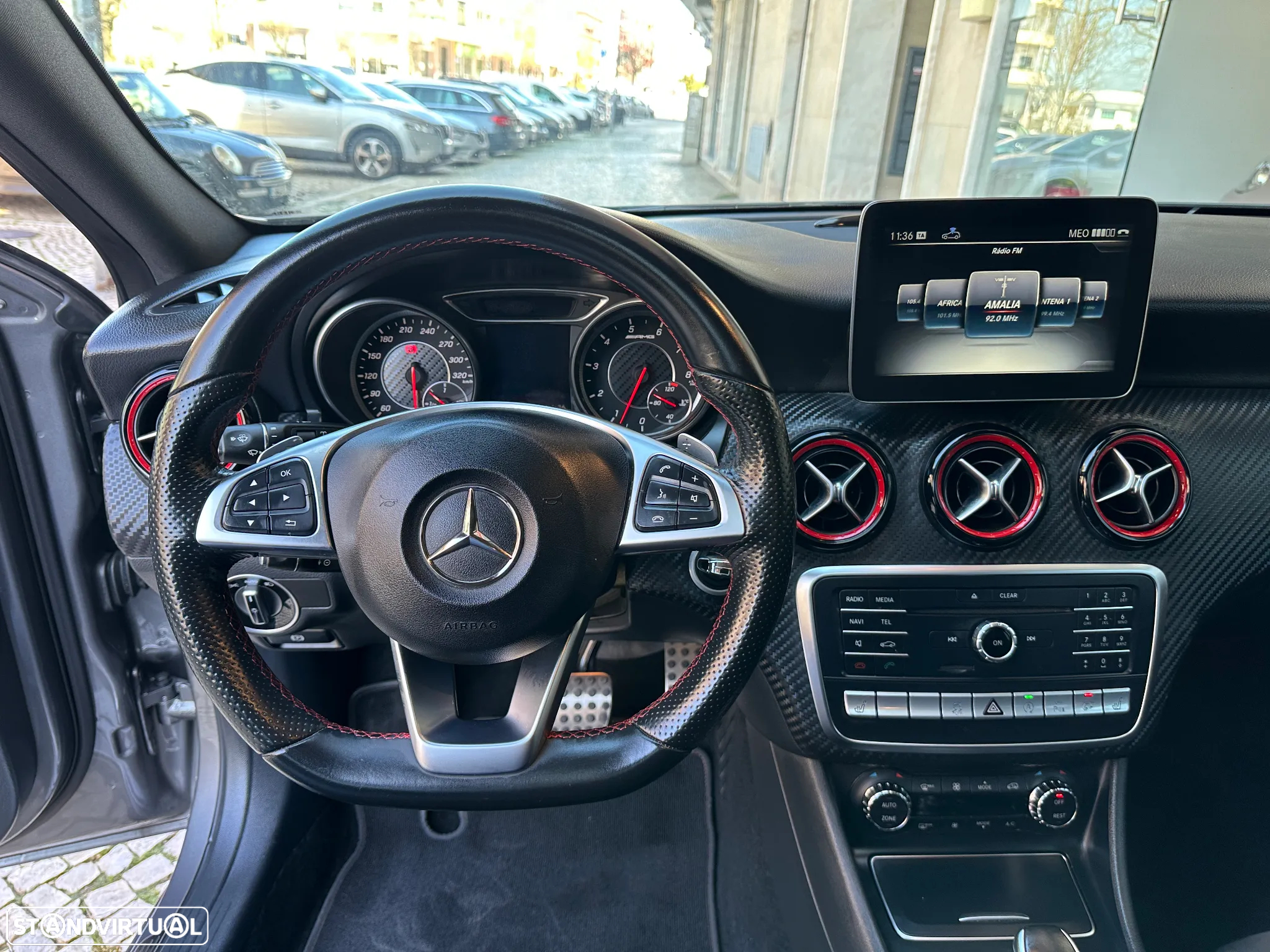 Mercedes-Benz A 45 AMG 4Matic Speedshift 7G-DCT - 36