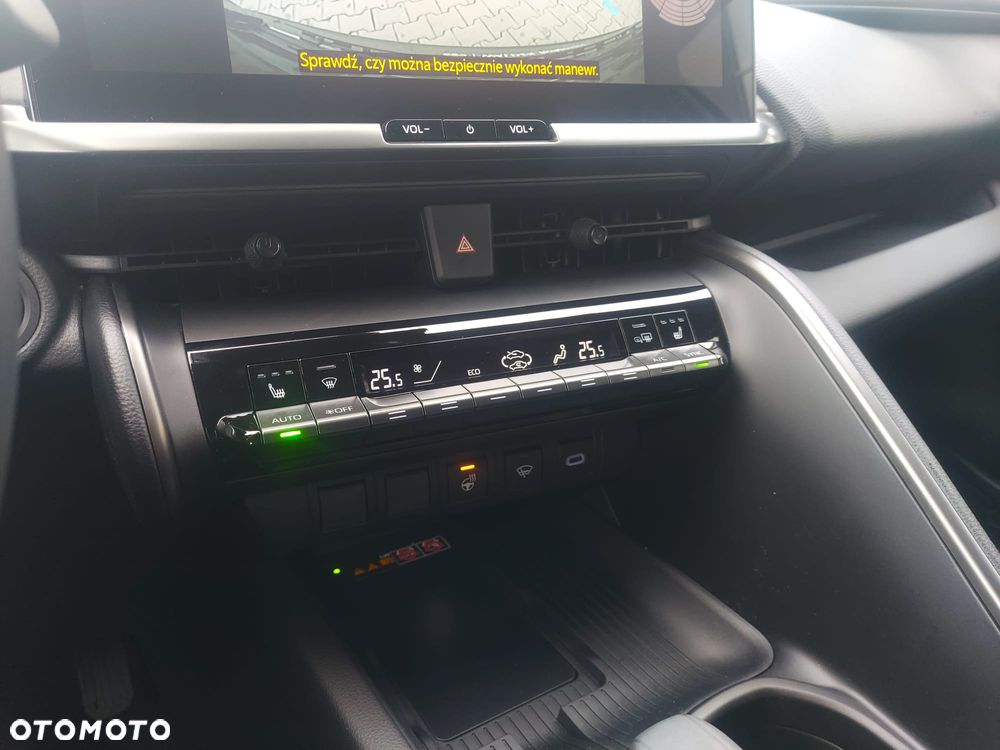 Toyota C-HR 2.0 PHEV Dynamic Force Style - 12