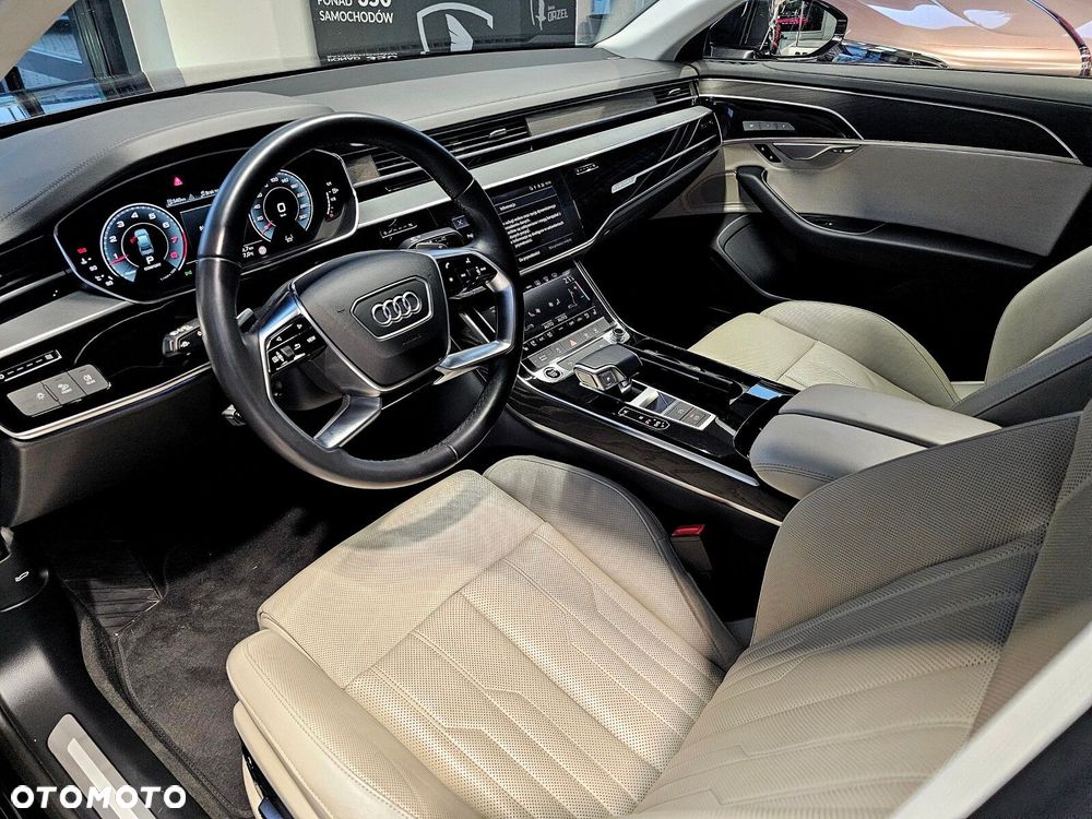 Audi A8 - 11