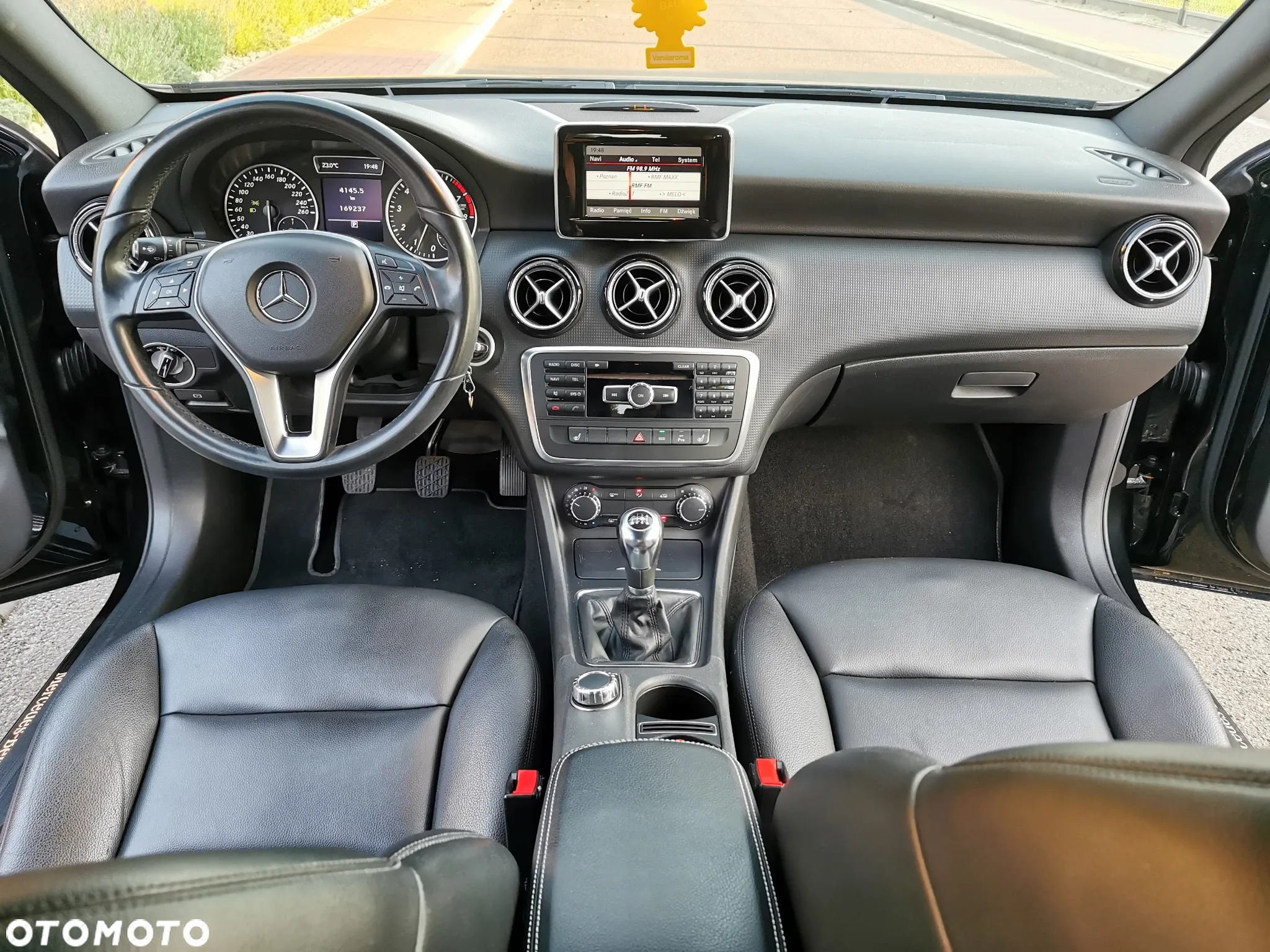 Mercedes-Benz Klasa A 180 Activity Edition - 19