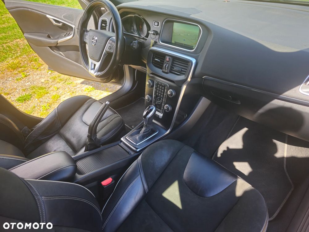 Volvo V40 D2 Drive-E SCR Momentum - 19