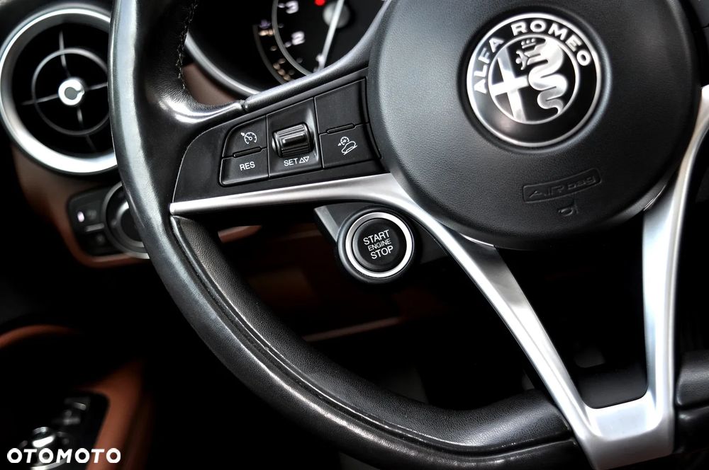 Alfa Romeo Stelvio 2.0 Turbo Super Q4 - 34