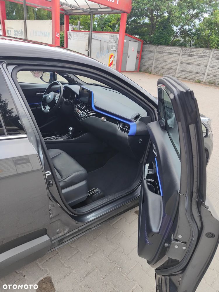 Toyota C-HR 1.2 T Premium CVT 4x4 - 17