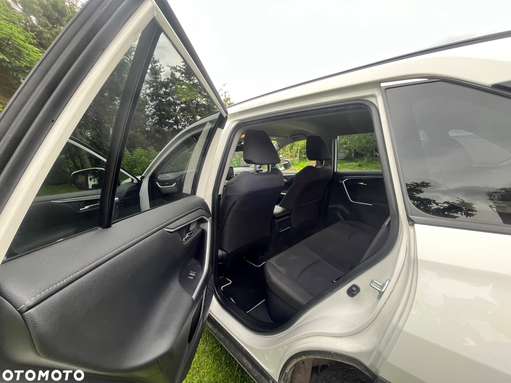Toyota RAV4 2.5 Hybrid Comfort 4x2 - 7