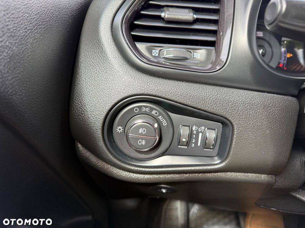 Jeep Renegade 1.3 T-GDI 4xe Automatik S - 27