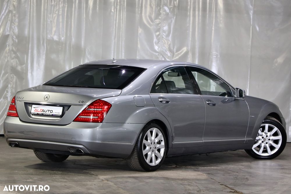 Mercedes-Benz S 350 CDI DPF 7G-TRONIC BlueEFFICIENCY - 2
