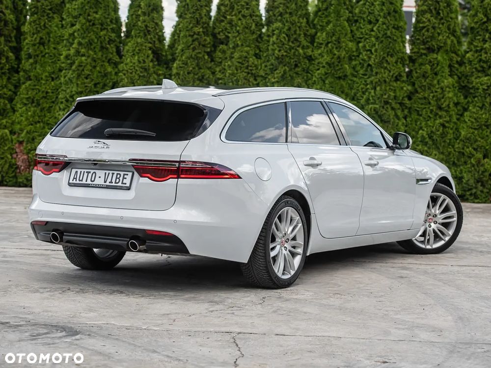 Jaguar XF 25d AWD Prestige - 13