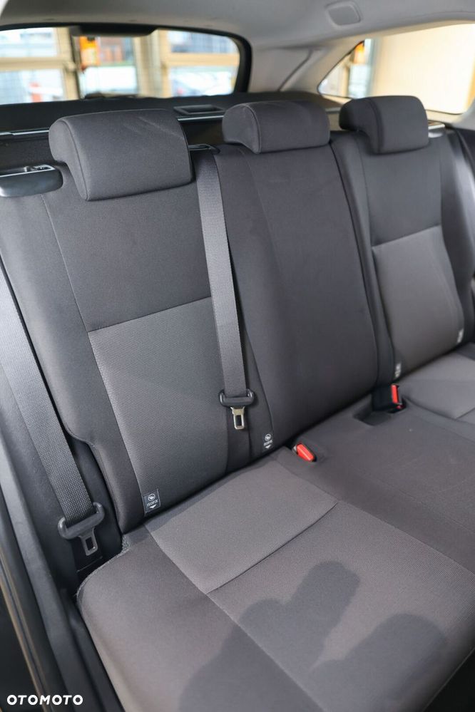 Toyota Auris - 11