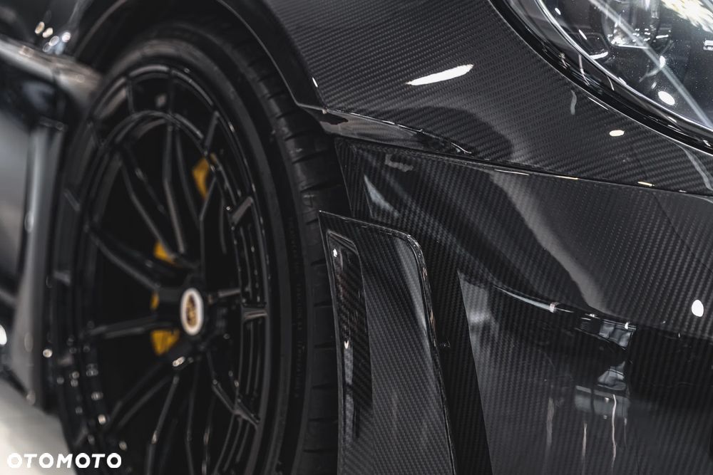 Porsche 911 Turbo S - 20