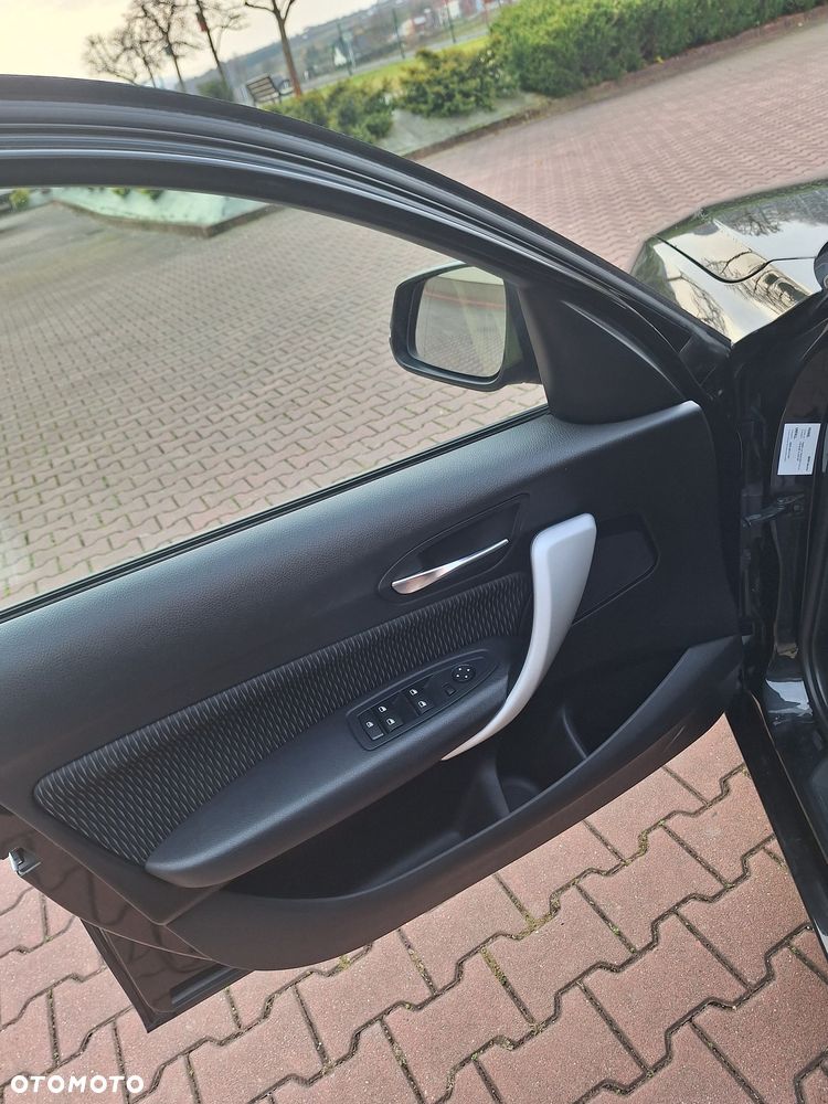 BMW Seria 1 116i Sport Line - 20