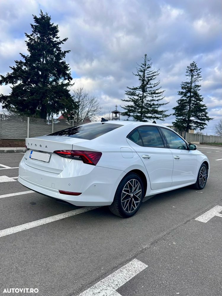 Skoda Octavia 2.0 TDI DSG Style - 1