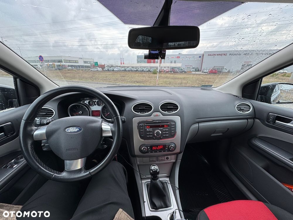 Ford Focus 2.0 Titanium EU5 - 9