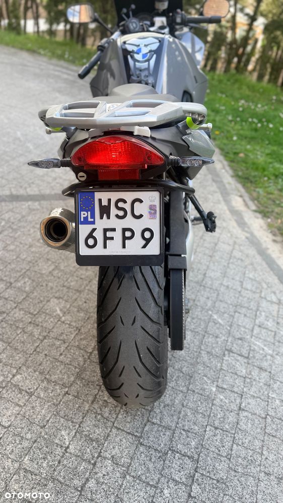 BMW F - 6