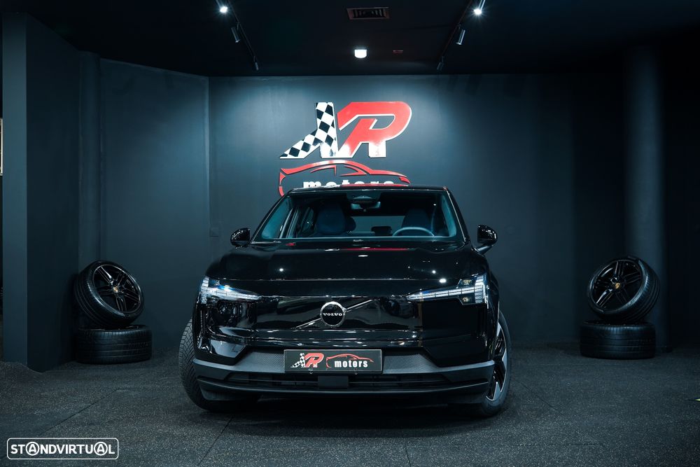 Volvo EX30 69 kWh Single Motor Extended Range Black Edition - 2