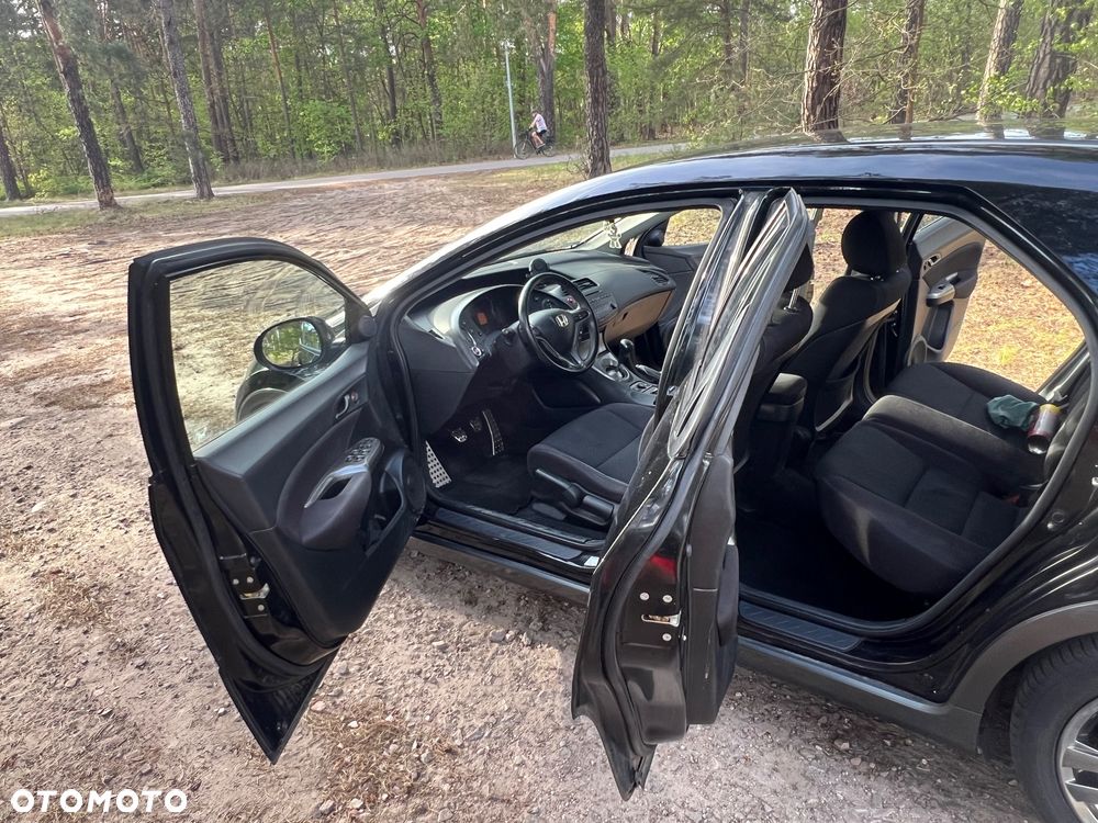 Honda Civic 1.8 Comfort - 4