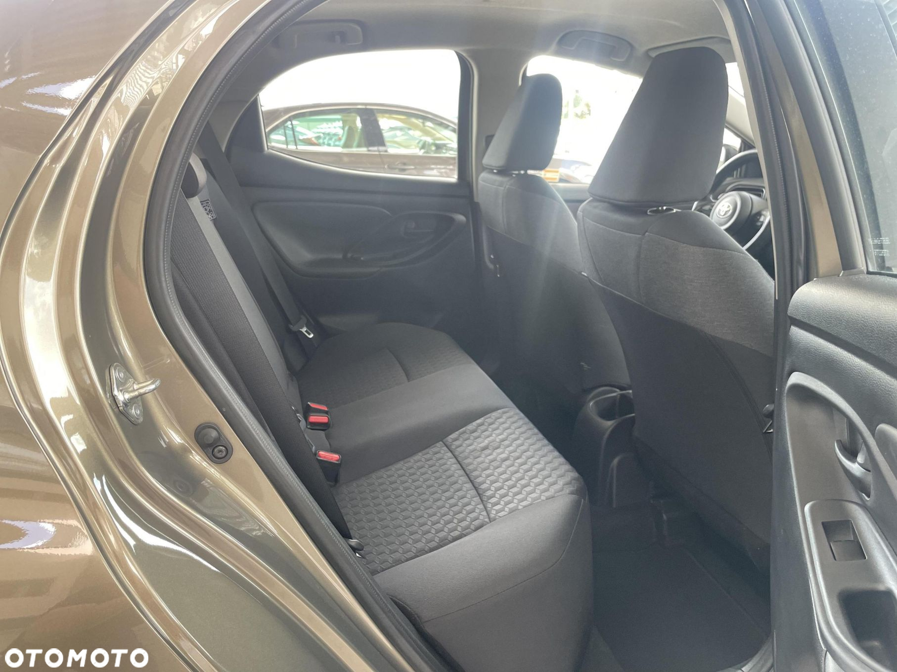 Toyota Yaris - 10