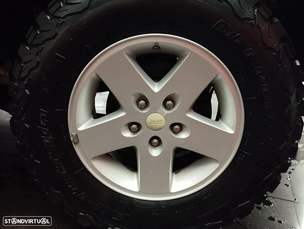 Jeep Wrangler Unlimited 2.8 CRD ATX Sahara - 9