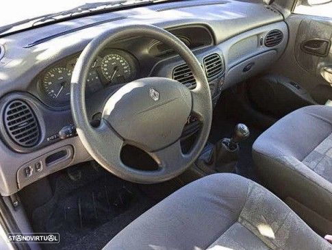 Renault Mégane Classic 1.4 16V RTE AC - 3