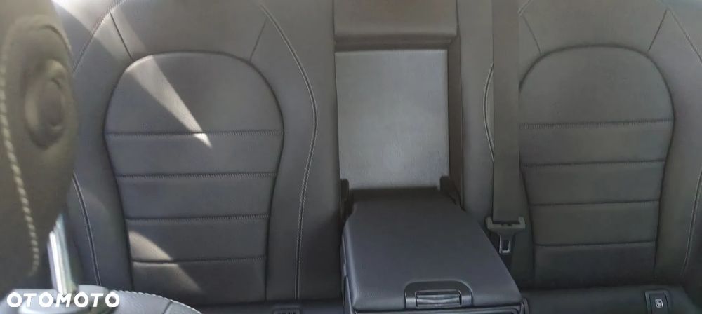 Mercedes-Benz GLC 250 d 4Matic 9G-TRONIC AMG Line - 39