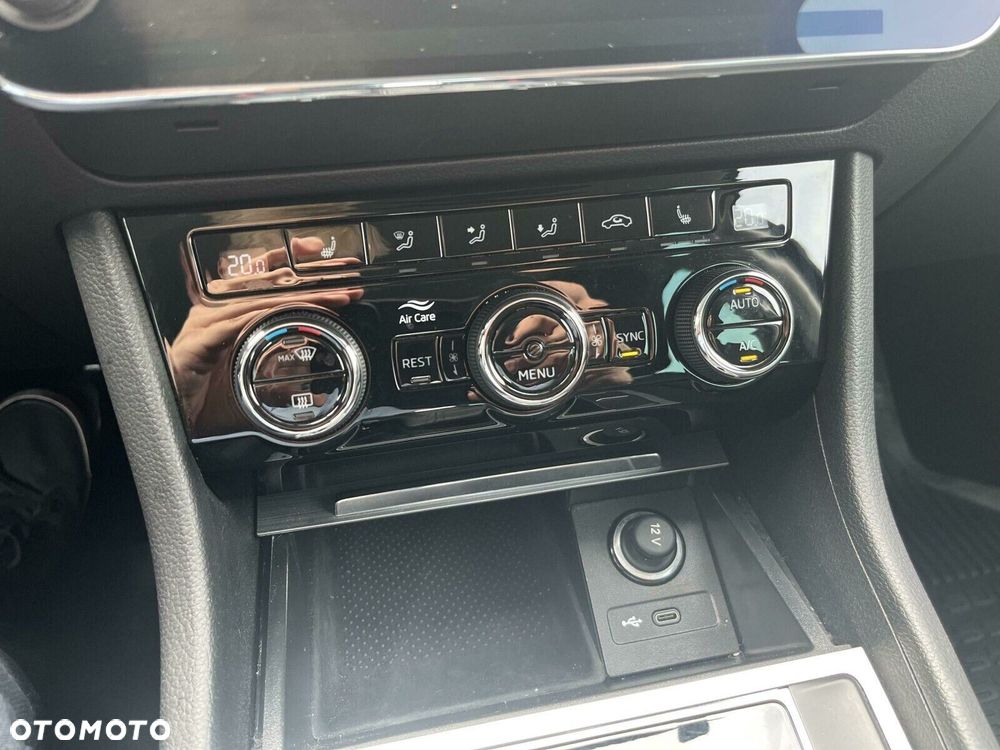 Skoda Superb 1.5 TSI Ambition DSG - 24